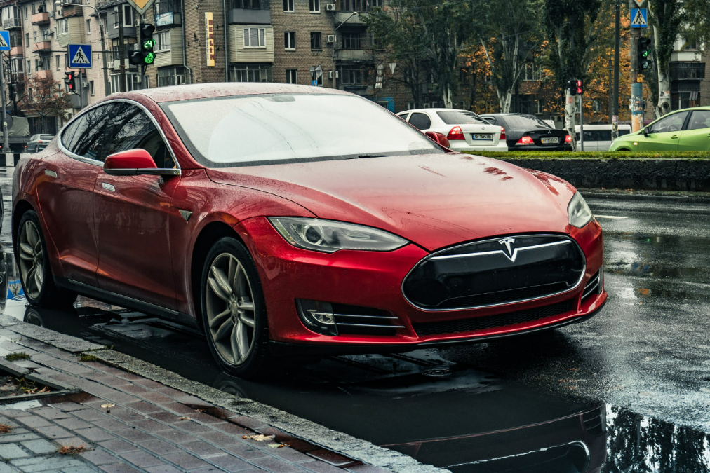 特斯拉7.png